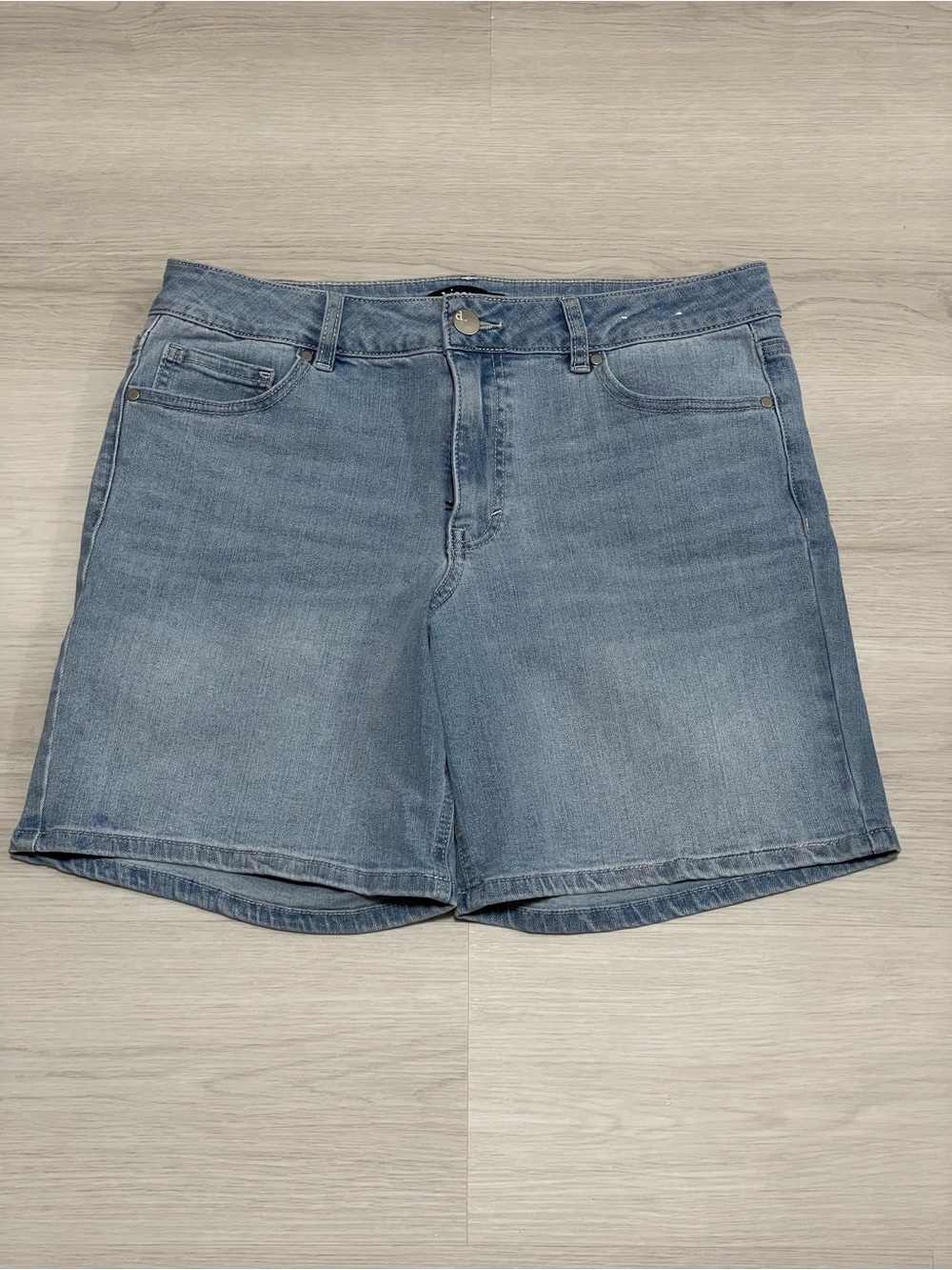 D. Jeans Light Blue Denim Jean Shorts